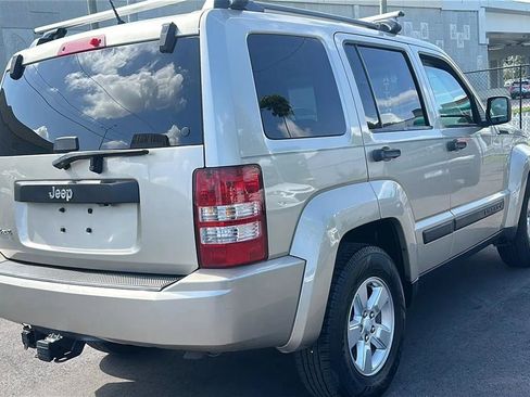 Used 2011 Jeep Liberty Sport w/ Popular Equipment Group AWD/4WD image 7
