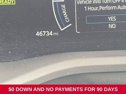 Used 2025 Toyota Camry LE FWD image 5