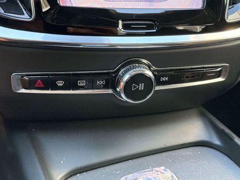 Certified 2024 Volvo S60 B5 Plus FWD image 17