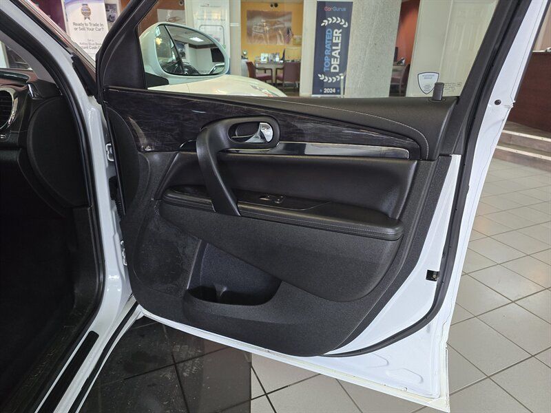 Used 2017 Buick Enclave Leather AWD/4WD image 12