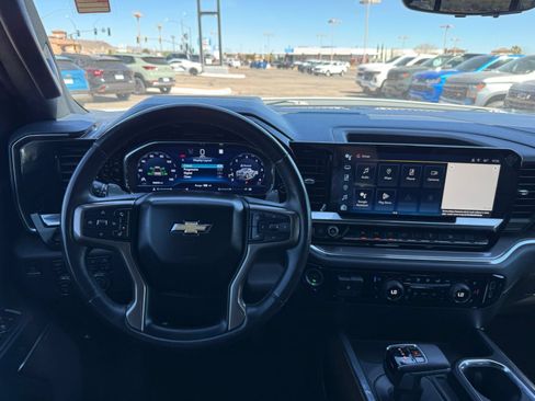 Used 2023 Chevrolet Silverado 1500 High Country w/ Technology Package AWD/4WD image 22
