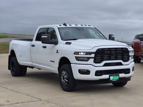 New 2026 RAM 3500 Lone Star AWD/4WD image 2