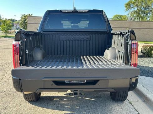 Used 2026 Toyota Tundra Limited AWD/4WD image 4