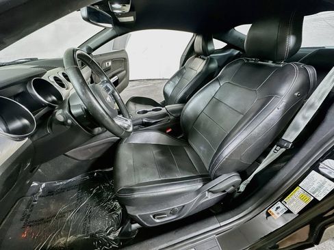 Used 2019 Ford Mustang GT Premium w/ Black Accent Package RWD image 15