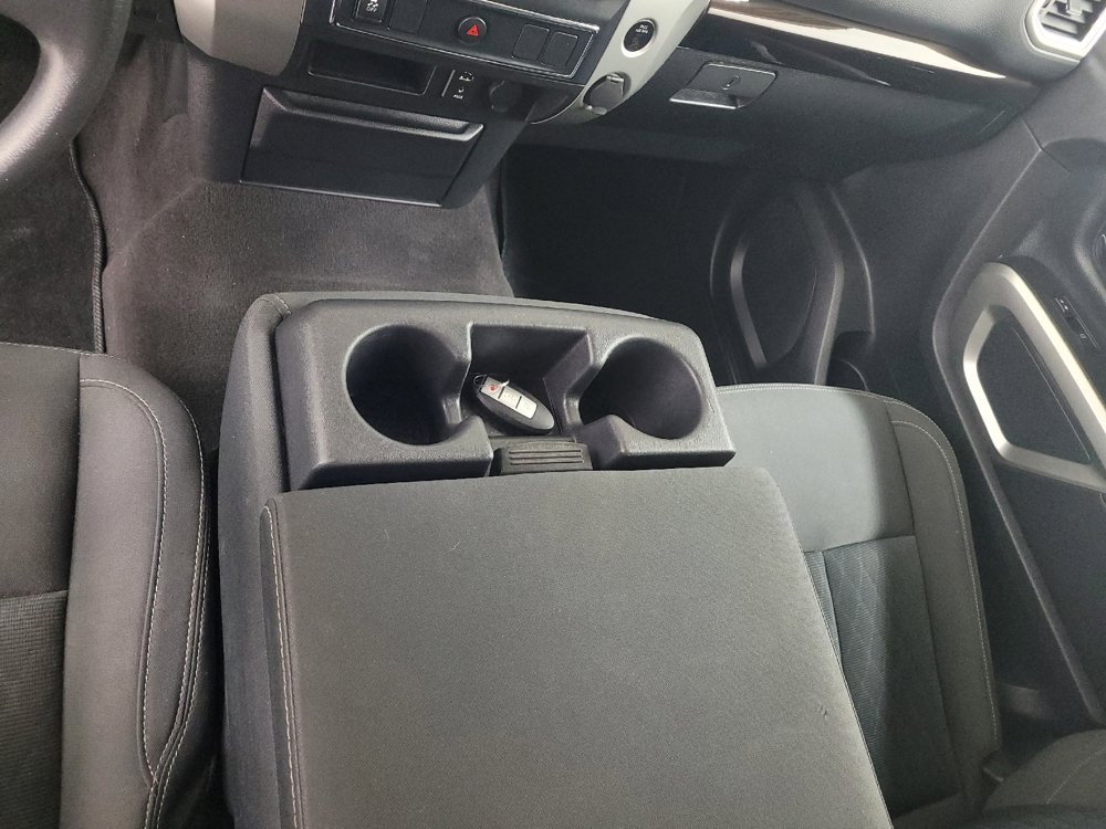 Used 2018 Nissan Titan SV RWD image 26