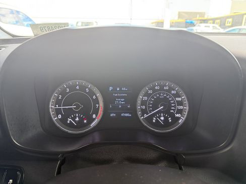 Used 2020 Hyundai Venue SEL image 20