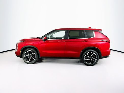 Used 2024 Mitsubishi Outlander SE image 4