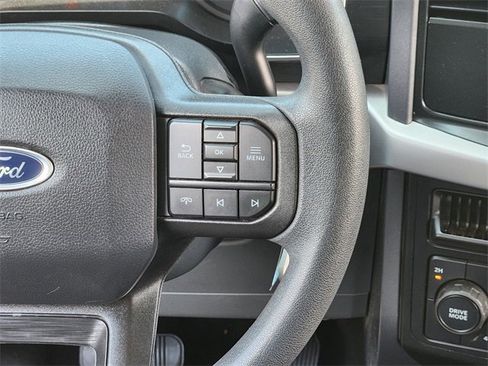 Used 2023 Ford F150 XLT image 28