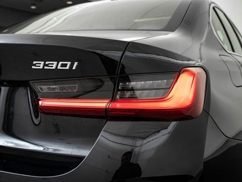 Used 2025 BMW 330i xDrive Sedan image 17