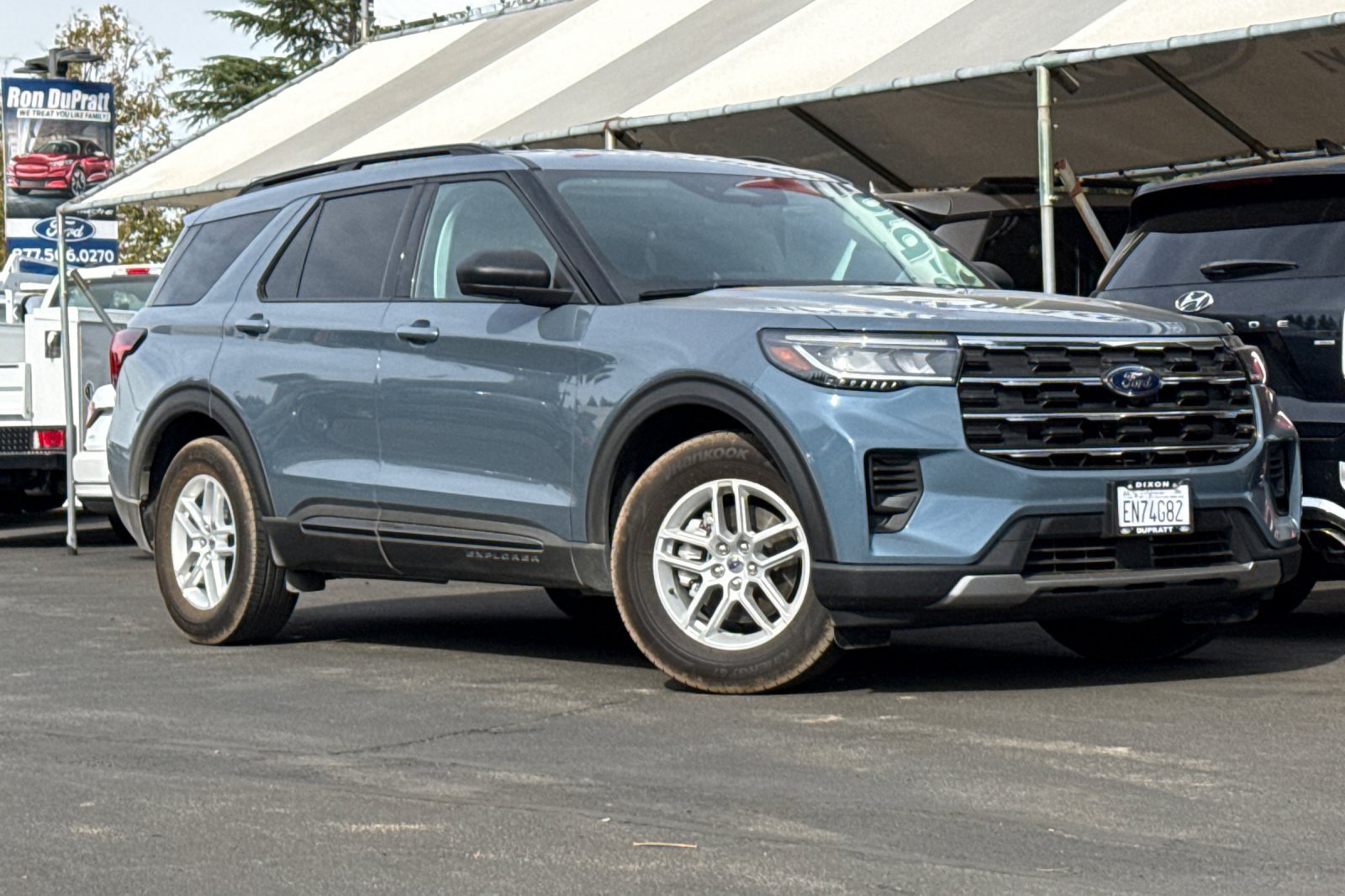 Used 2026 Ford Explorer Active RWD image 2