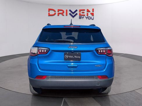 Used 2022 Jeep Compass Latitude w/ Convenience Group FWD image 4