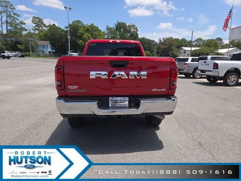 Used 2026 RAM 2500 Big Horn AWD/4WD image 7