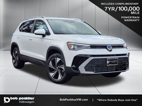 New 2026 Volkswagen Taos SE AWD/4WD image 1