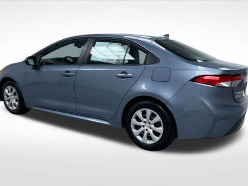 Certified 2022 Toyota Corolla LE FWD image 21