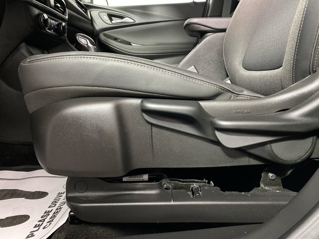 Certified 2024 Buick Encore GX Preferred AWD/4WD image 12