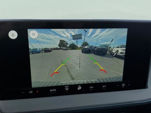 New 2025 Ford Maverick XL w/ Equipment Group 102A image 28