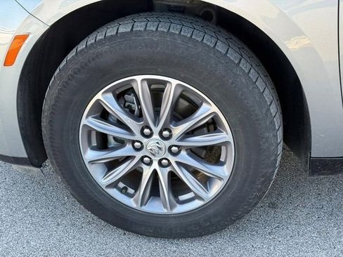 Used 2024 Buick Enclave Premium AWD/4WD image 7