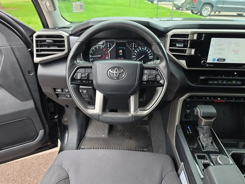 Used 2023 Toyota Tundra SR5 w/ SR5 Convenience Package AWD/4WD image 15
