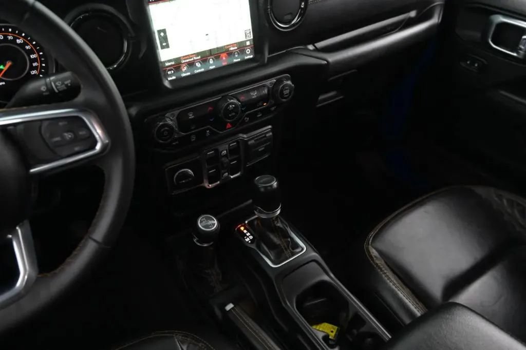 Used 2023 Jeep Gladiator Overland AWD/4WD image 38