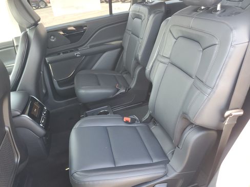 New 2026 Lincoln Aviator Reserve w/ Jet Appearance Package AWD/4WD image 27