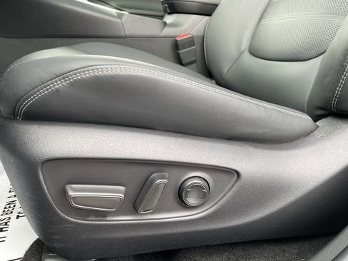 Used 2023 Toyota RAV4 Limited image 13