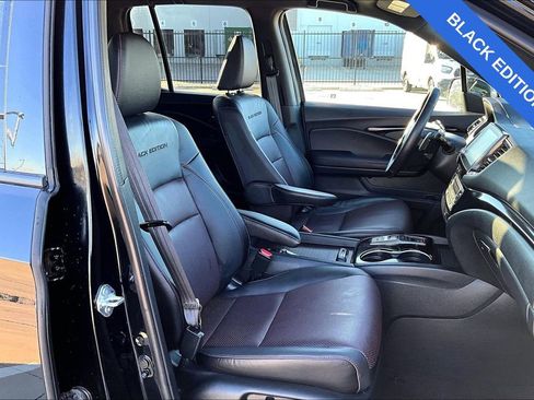 Used 2023 Honda Ridgeline Black Edition image 10