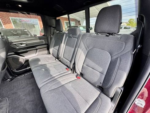 Used 2019 RAM 1500 Big Horn AWD/4WD image 10