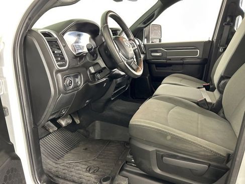 Used 2023 RAM 2500 Big Horn w/ Cold Weather Group image 32