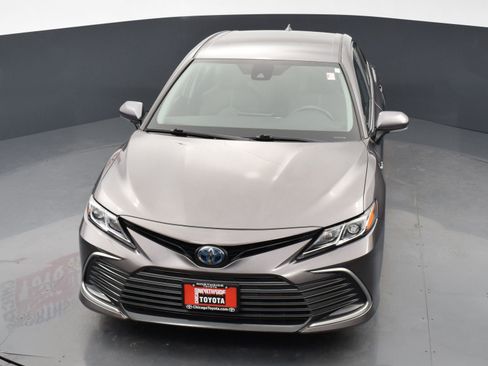 Used 2021 Toyota Camry LE image 22