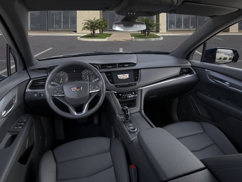 New 2025 Cadillac XT6 Luxury image 15