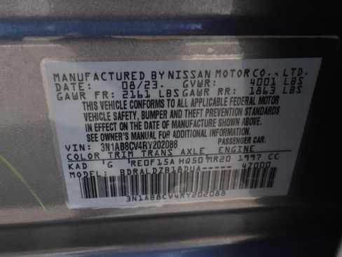 Used 2024 Nissan Sentra SV FWD image 23