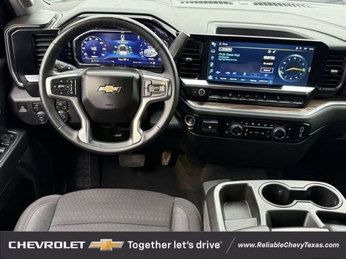 Used 2024 Chevrolet Silverado 2500 LT AWD/4WD image 12