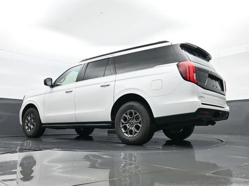 Used 2025 Ford Expedition Max Active AWD/4WD image 24