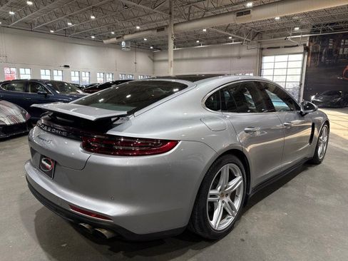 Used 2018 Porsche Panamera 4S image 35