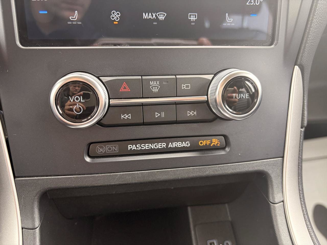Used 2023 Ford Edge SEL AWD/4WD image 18
