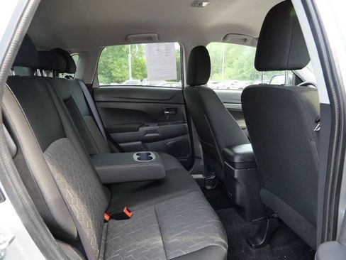 Used 2026 Mitsubishi Outlander Sport LE AWD/4WD image 9