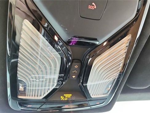 Used 2022 BMW X6 M50i w/ Premium Package image 58