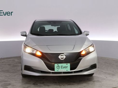 Used 2025 Nissan Leaf S FWD image 12
