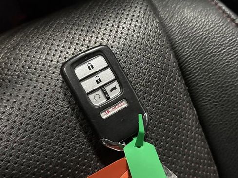 Used 2020 Honda Pilot Black Edition image 28