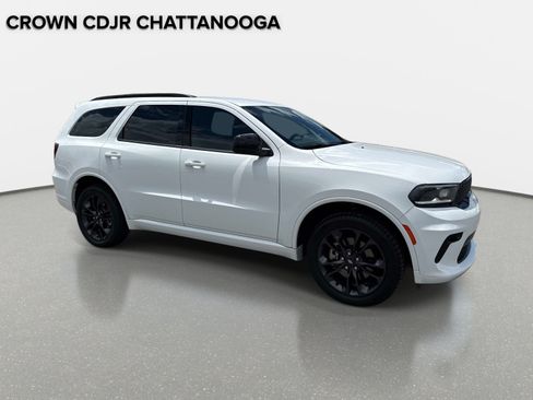 Certified 2023 Dodge Durango SXT w/ SXT Blacktop Group AWD/4WD image 2