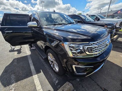 Used 2019 Ford Expedition Max Platinum image 2