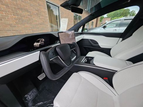 Used 2023 Tesla Model X Plaid AWD/4WD image 38