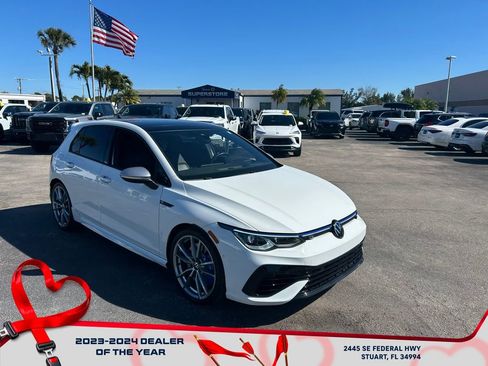 Used 2024 Volkswagen Golf R image 3