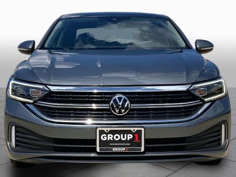 Used 2024 Volkswagen Jetta SEL FWD image 4