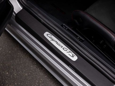 Certified 2024 Porsche 718 Cayman GTS image 25