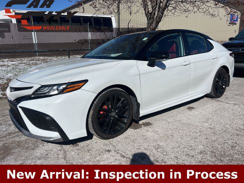 Used 2022 Toyota Camry XSE image 1