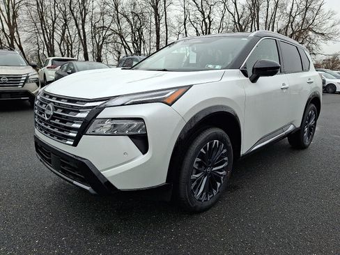 New 2026 Nissan Rogue Platinum w/ Tech Package AWD/4WD image 2
