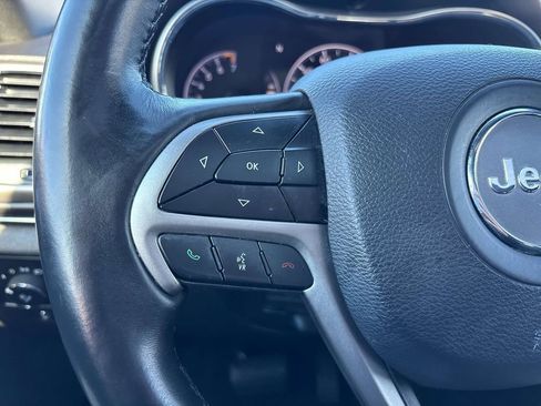 Used 2019 Jeep Grand Cherokee Limited image 18