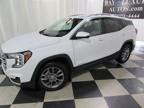 Used 2023 GMC Terrain SLT image 6