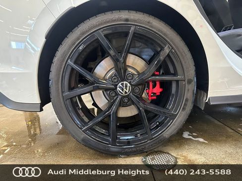 Used 2024 Volkswagen GTI SE image 9